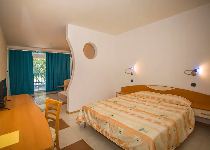 Royal Bay Hotel