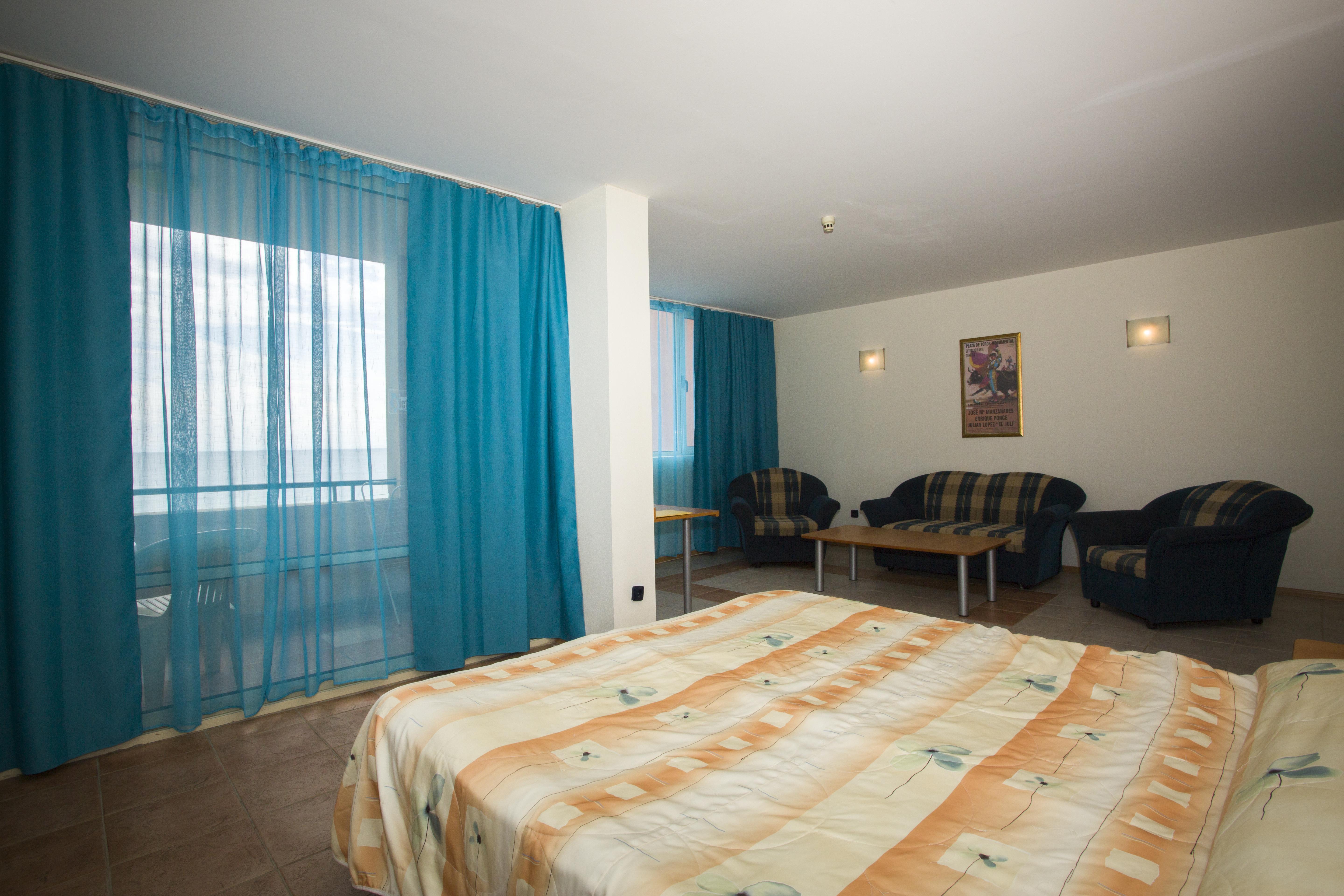 Royal Bay Otel Elenite