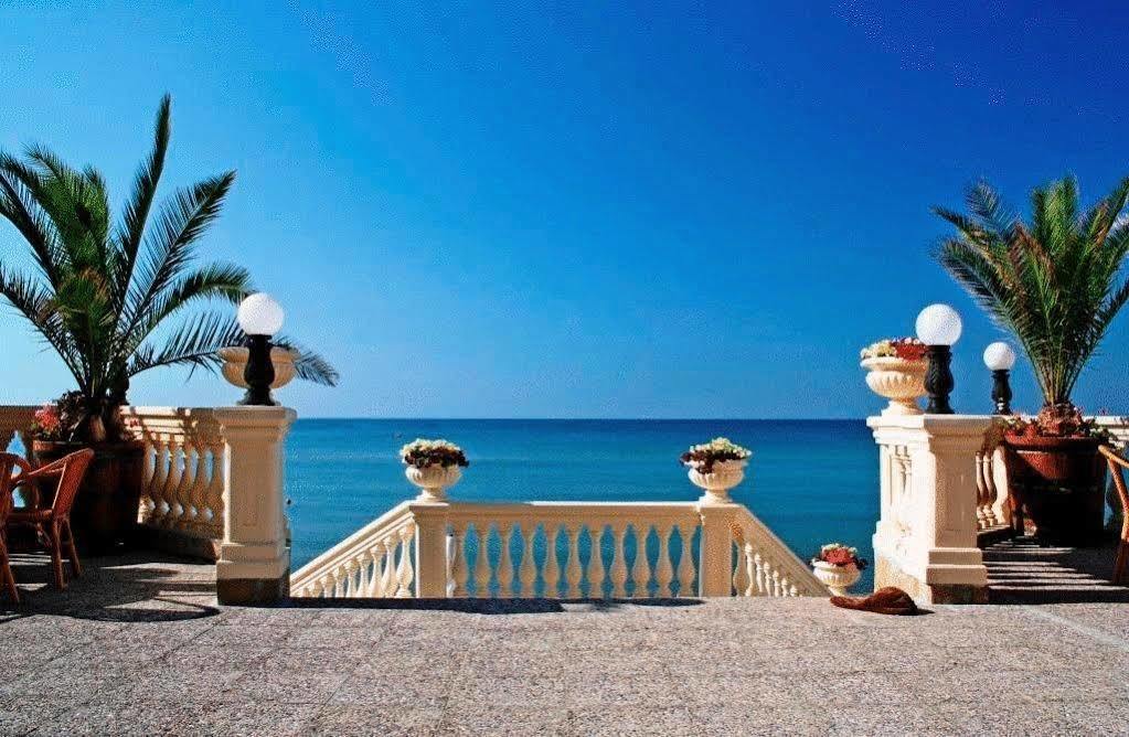 Royal Bay Otel